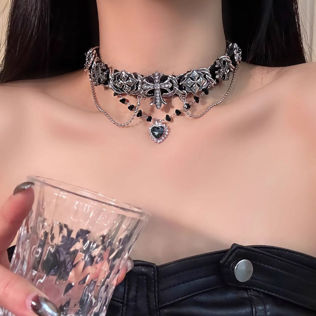 Chrome Velvet Choker 3